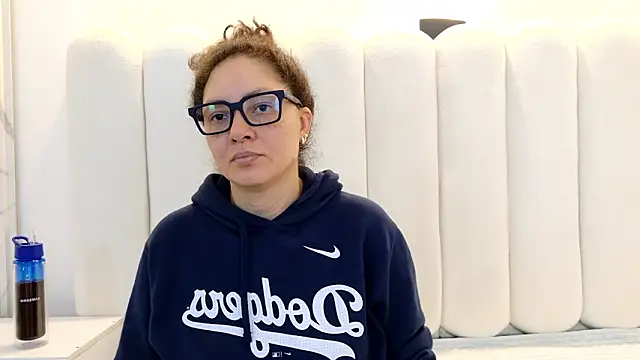 Juliabadlee online show from 02-03-26, 11:43