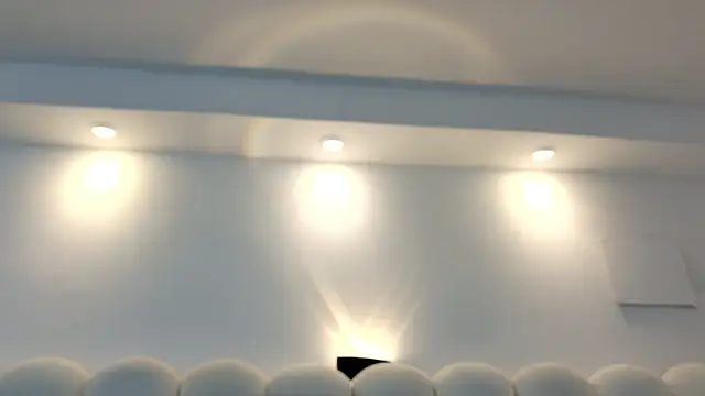 Juliabadlee online show from 02-15-26, 11:36