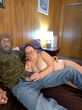 Snapshot of daddys_girl23 chatting on 01-10-26, 02:18 daddys girl23 online show from 01-10-26, 02:18