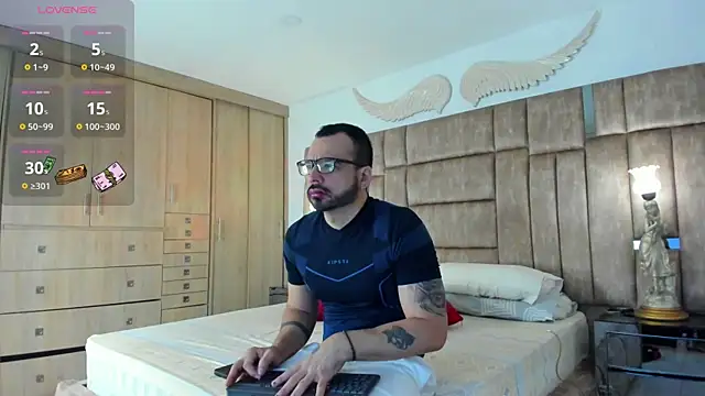 Snapshot of petterwilly1 chatting on 09-22-25, 03:07 petterwilly1 online show from 09-22-25, 03:07