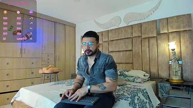 Snapshot of petterwilly1 chatting on 02-16-25, 03:27 petterwilly1 online show from 02-16-25, 03:27