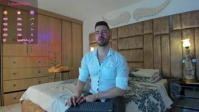 Snapshot of petterwilly1 chatting on 01-22-25, 01:11 petterwilly1 online show from 01-22-25, 01:11