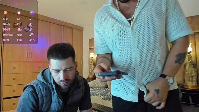 Snapshot of petterwilly1 chatting on 03-08-25, 04:17 petterwilly1 online show from 03-08-25, 04:17