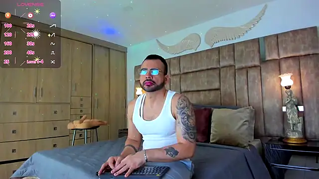 Snapshot of petterwilly1 chatting on 10-19-25, 03:04 petterwilly1 online show from 10-19-25, 03:04