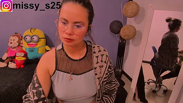 gigi stephans online show from 09-16-25, 01:28