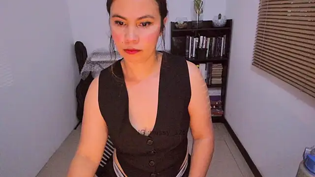 gigi stephans online show from 04-06-26, 01:56