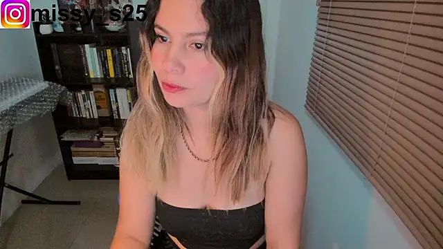 Snapshot of gigi_stephans chatting on 02-02-26, 01:48 gigi stephans online show from 02-02-26, 01:48