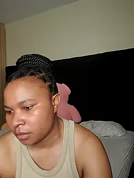 R-thequeen online show from 04-24-26, 11:01