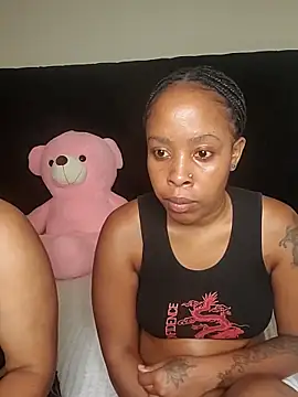 R-thequeen online show from 03-06-26, 10:32