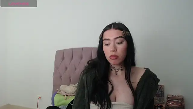 Julieta De Los Angeles online show from 03-27-26, 11:49