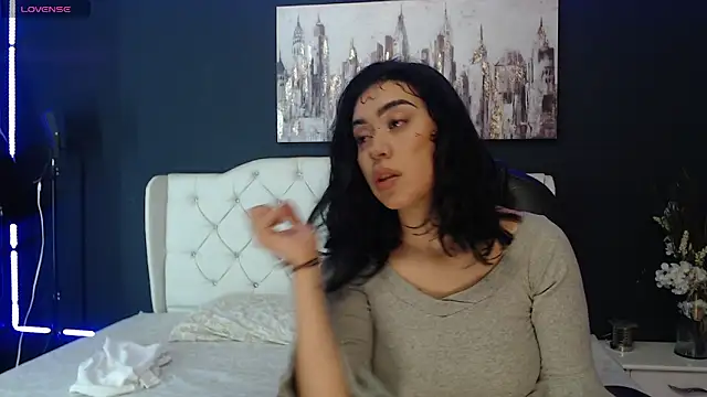 Snapshot of Julieta_De_Los_Angeles chatting on 03-21-25, 03:55 Julieta De Los Angeles online show from 03-21-25, 03:55