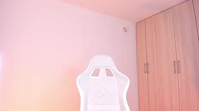 liaqueen610 online show from 02-13-25, 02:34