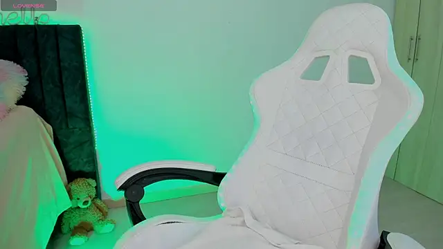 liaqueen610 online show from 02-09-25, 11:46