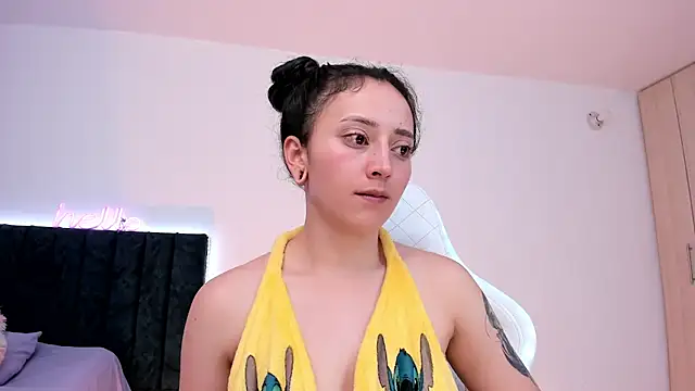 liaqueen610 online show from 03-11-25, 05:02