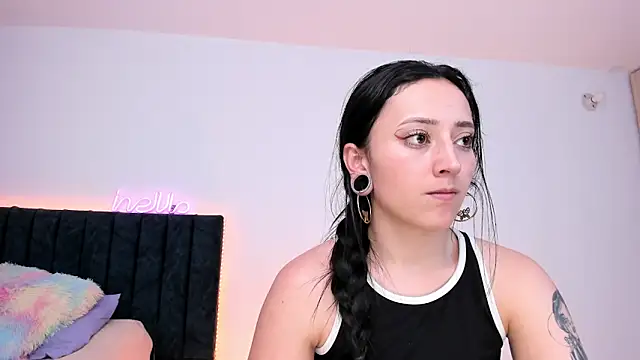 liaqueen610 online show from 02-22-25, 12:49