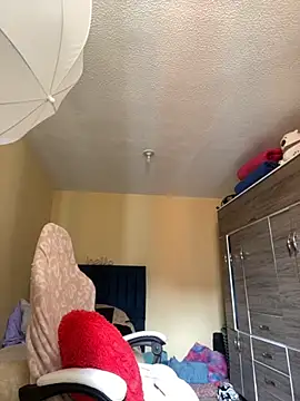 liaqueen610 online show from 10-26-25, 05:13