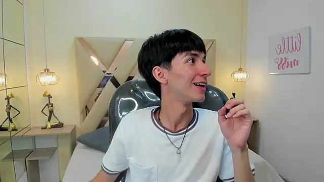 Snapshot of Jake_evans chatting on 11-22-25, 12:59 Jake evans online show from 11-22-25, 12:59