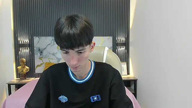 Snapshot of Jake_evans chatting on 11-04-25, 01:04 Jake evans online show from 11-04-25, 01:04