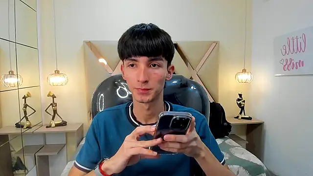 Snapshot of Jake_evans chatting on 12-18-25, 07:40 Jake evans online show from 12-18-25, 07:40