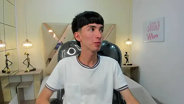 Snapshot of Jake_evans chatting on 12-05-25, 01:21 Jake evans online show from 12-05-25, 01:21