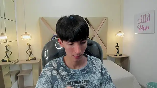 Snapshot of Jake_evans chatting on 11-26-25, 04:51 Jake evans online show from 11-26-25, 04:51