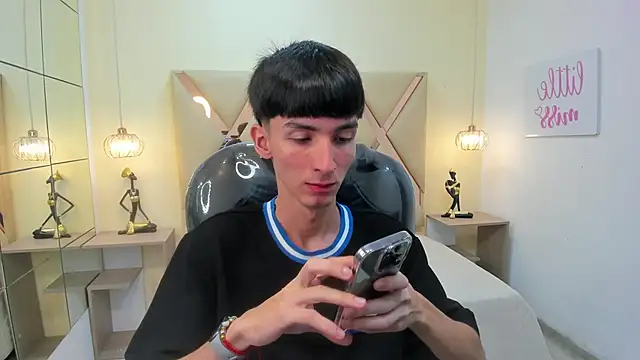 Snapshot of Jake_evans chatting on 12-03-25, 01:10 Jake evans online show from 12-03-25, 01:10