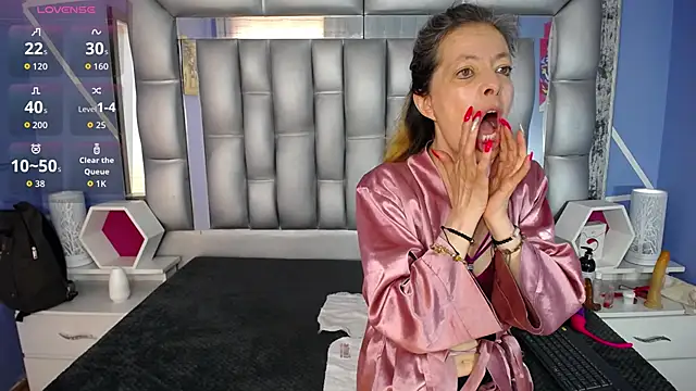 sophia ny online show from 09-20-25, 02:00