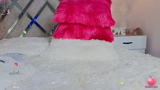 oceane becker online show from 11-11-25, 12:44