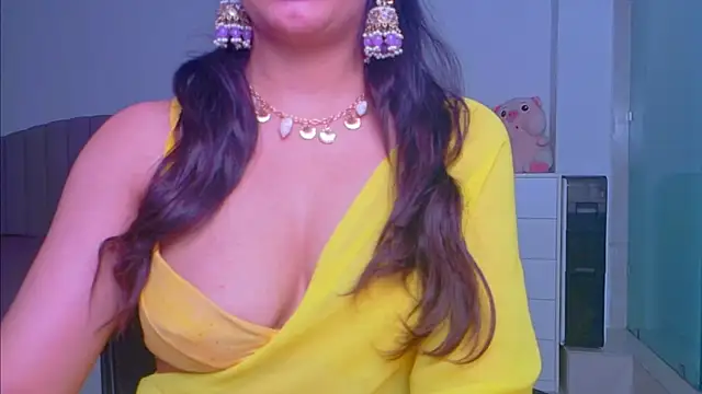 Snapshot of Aashika-Kaur chatting on 09-16-25, 04:24 Aashika-Kaur online show from 09-16-25, 04:24