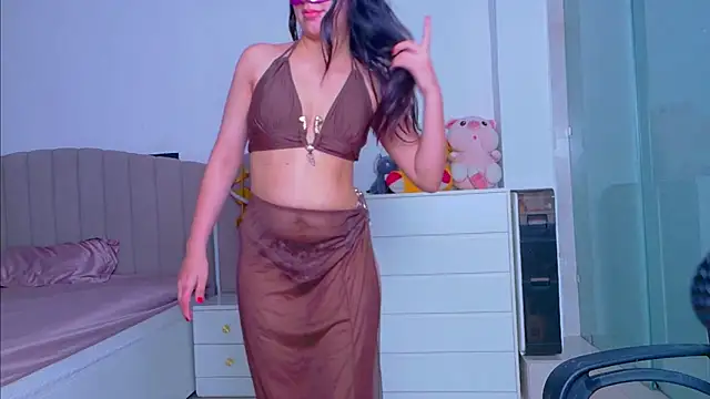 Snapshot of Aashika-Kaur chatting on 10-07-25, 04:35 Aashika-Kaur online show from 10-07-25, 04:35