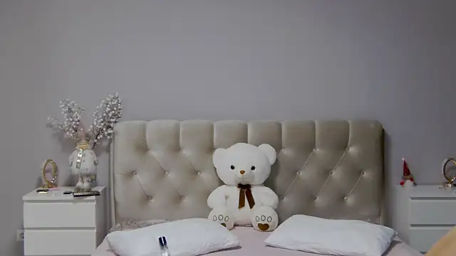 Snapshot of Baginyaaa chatting on 09-30-25, 05:41 Baginyaaa online show from 09-30-25, 05:41