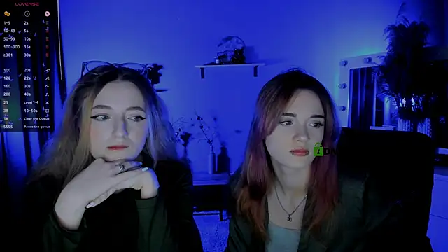 liana kisses online show from 09-14-25, 06:52