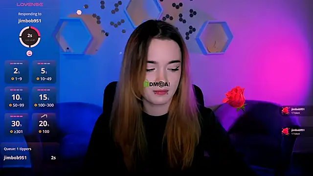 liana kisses online show from 11-28-25, 08:09