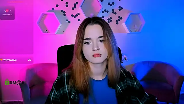 liana kisses online show from 11-21-25, 08:41