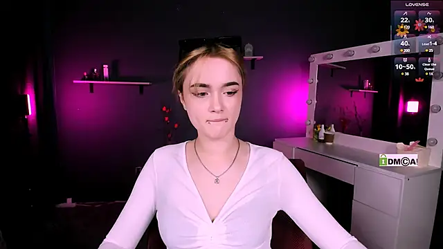 liana kisses online show from 03-08-25, 08:14