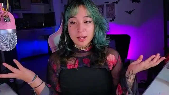 Snapshot of FernandaOrtegaaa chatting on 11-19-25, 12:10 FernandaOrtegaaa online show from 11-19-25, 12:10