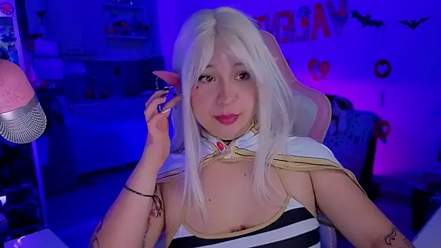 Snapshot of FernandaOrtegaaa chatting on 02-25-26, 12:00 FernandaOrtegaaa online show from 02-25-26, 12:00