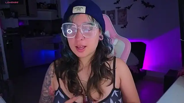 Snapshot of FernandaOrtegaaa chatting on 10-29-25, 02:21 FernandaOrtegaaa online show from 10-29-25, 02:21