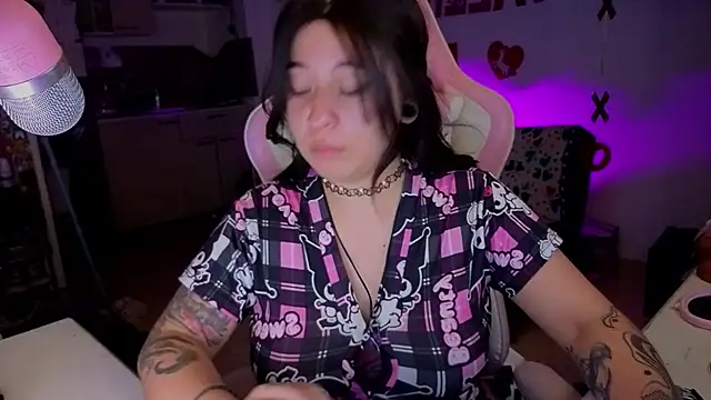 Snapshot of FernandaOrtegaaa chatting on 02-19-26, 01:24 FernandaOrtegaaa online show from 02-19-26, 01:24