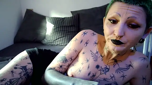 ValeryCrowley14 online show from 02-12-26, 09:09