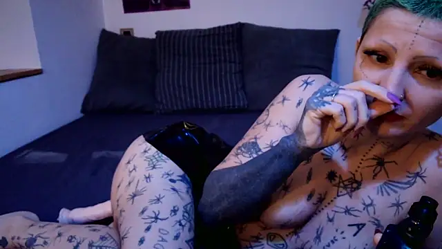 ValeryCrowley14 online show from 02-02-26, 10:03