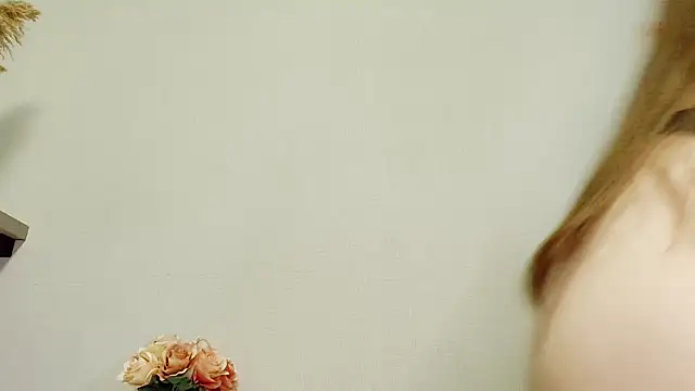 AliseSexyDoll777 online show from 04-23-26, 07:15