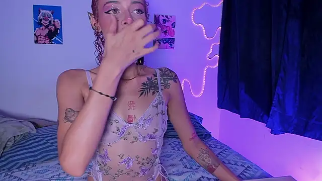 Snapshot of Kalahna chatting on 03-04-26, 02:08 Kalahna online show from 03-04-26, 02:08