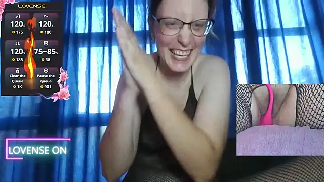 PernillaGirl online show from 07-10-26, 05:57