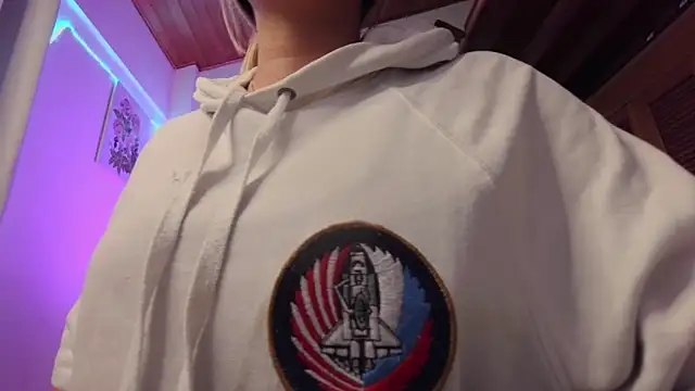 Paulina g3 online show from 04-24-26, 02:57