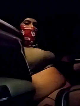 Snapshot of StaciGoodman chatting on 12-25-24, 01:31 StaciGoodman online show from 12-25-24, 01:31