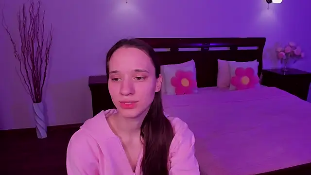 StaceySunny online show from 04-04-26, 05:19