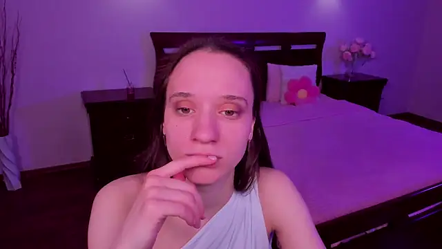 StaceySunny online show from 04-09-26, 05:08