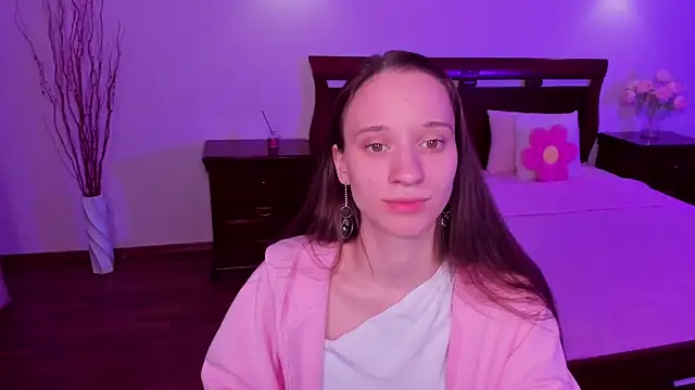 StaceySunny online show from 04-15-26, 05:06