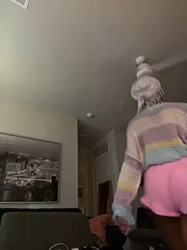 Snapshot of goldbuni chatting on 11-07-25, 12:53 goldbuni online show from 11-07-25, 12:53